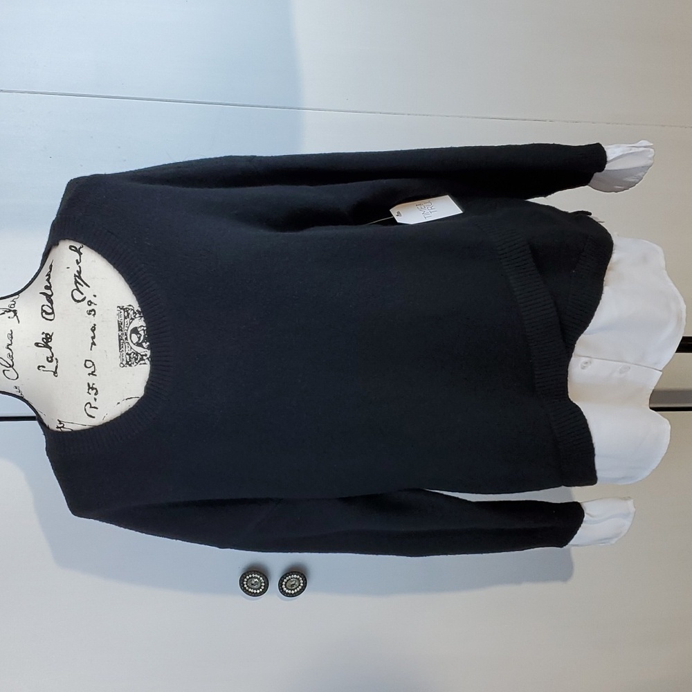 Black Sweater/ White Layered Look Oversized Preppy Trendy Mod Sz.Large